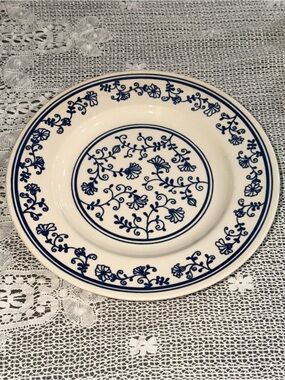 10” Homer Laughlin J-62 Blue and White Dinner Plate Recipe